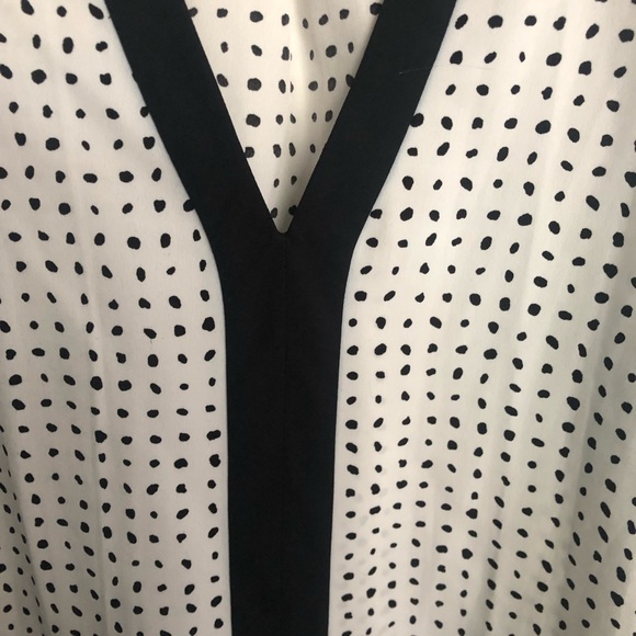 EUC Vince Camuto Polka Dot Sleeveless Top SZ L - Picture 4 of 7